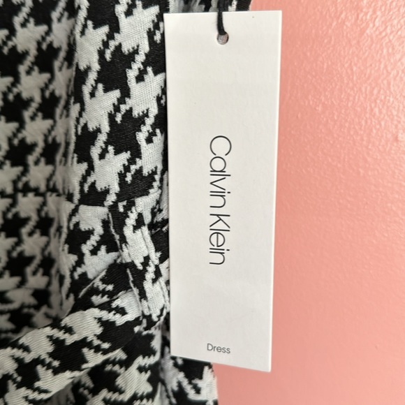 Calvin Klein dress - Picture 4 of 6